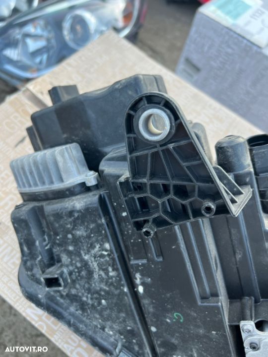 Far stanga Skoda Octavia 3 Facelift - 5