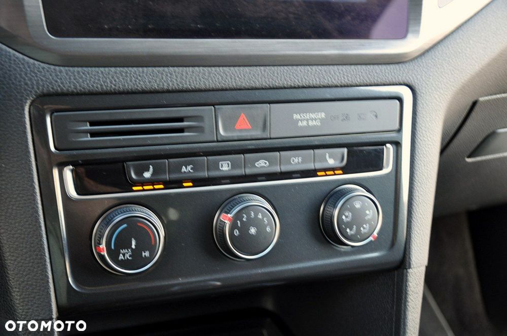 Volkswagen Golf Sportsvan - 32