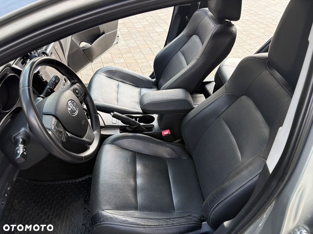 Toyota Auris Hybrid 135 Prestige - 5