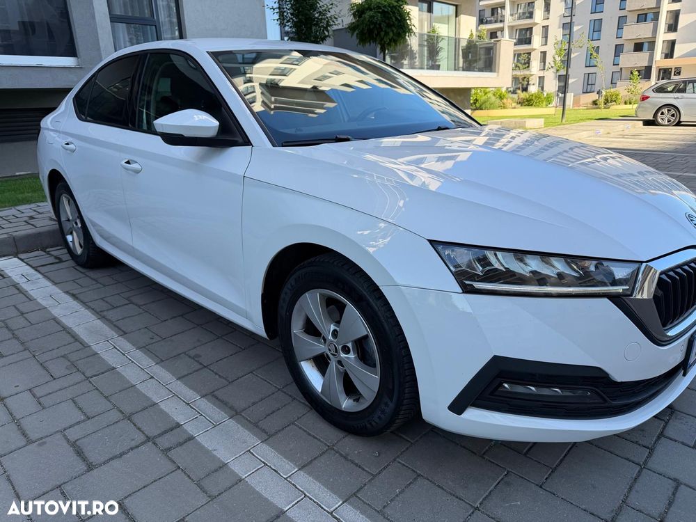 Skoda Octavia 2.0 TDI DSG Style - 2