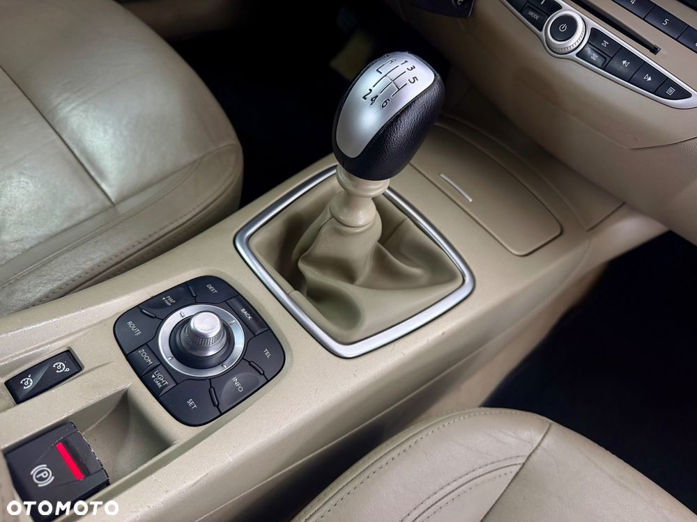 Renault Laguna 2.0 dCi Initiale - 29