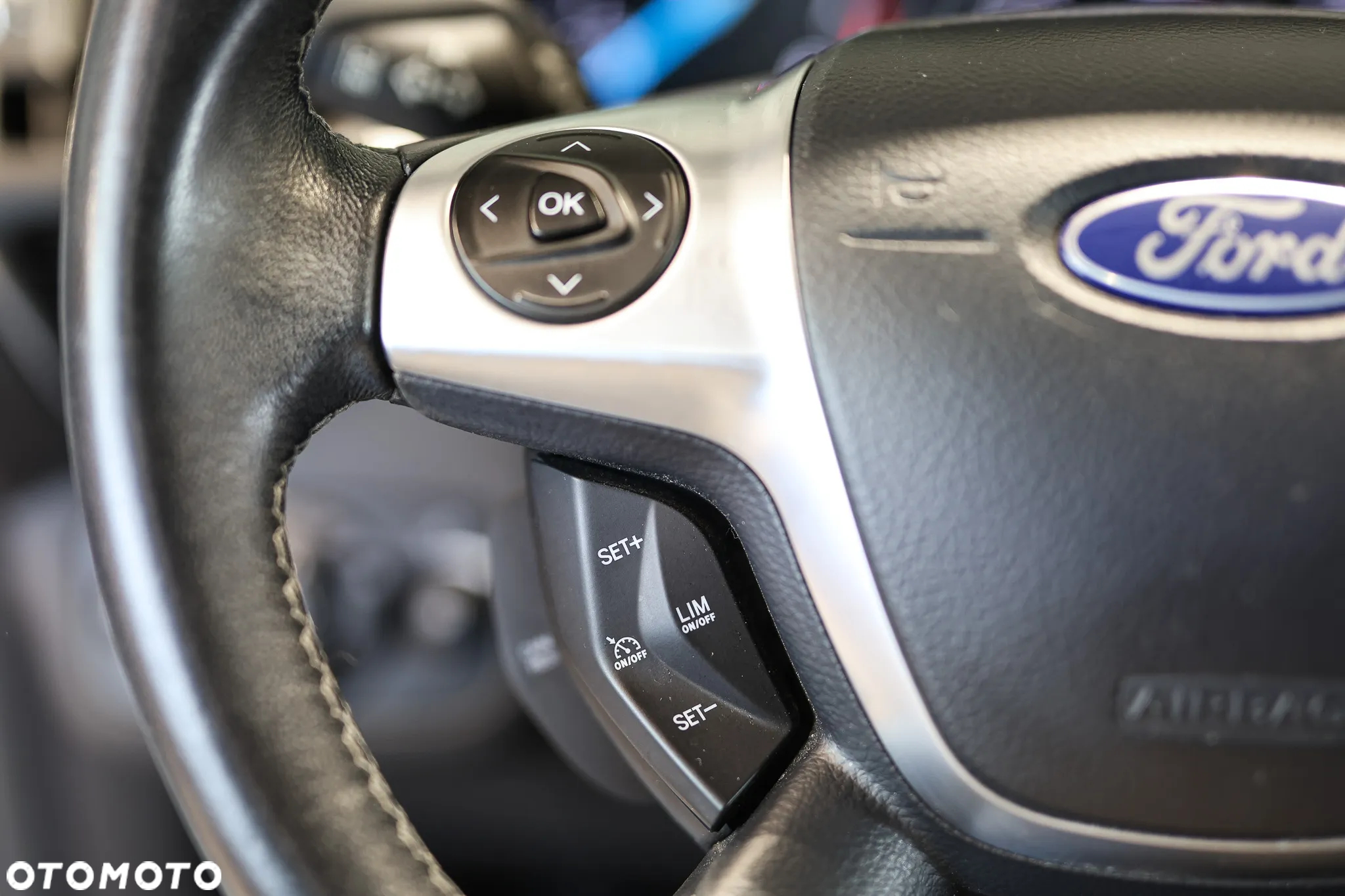 Ford Kuga 1.5 EcoBoost 4WD Titanium - 33