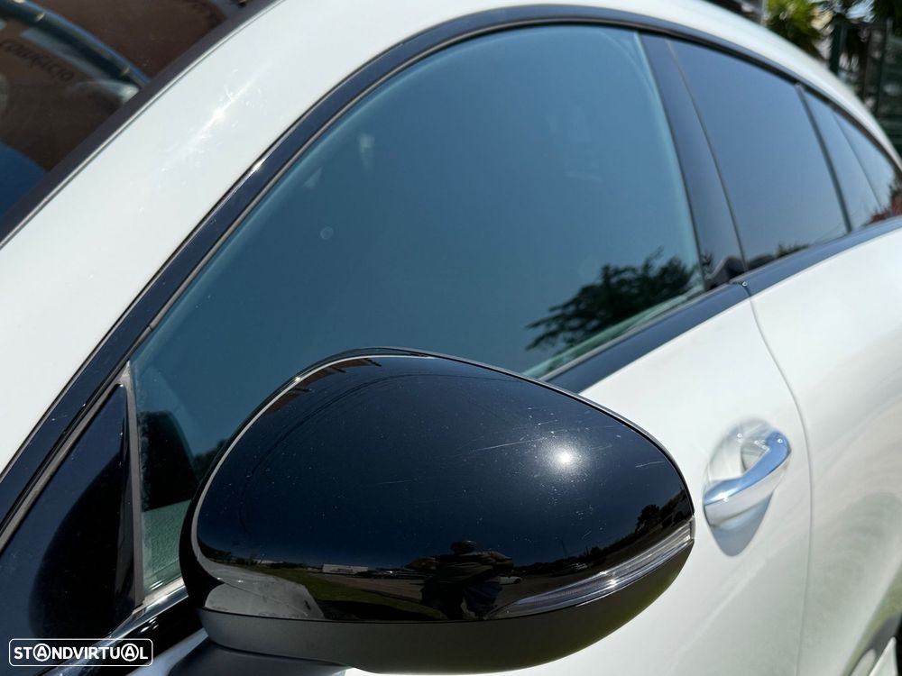 Mercedes-Benz CLA 250 - 50