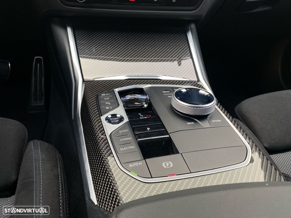 BMW 330 e Pack Desportivo M Auto - 15