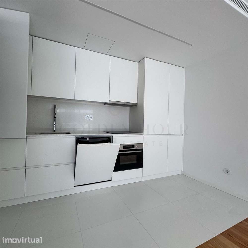 Apartamento T1 de Luxo em Gaia | Design Moderno & Varanda - Grande imagem: 3/27