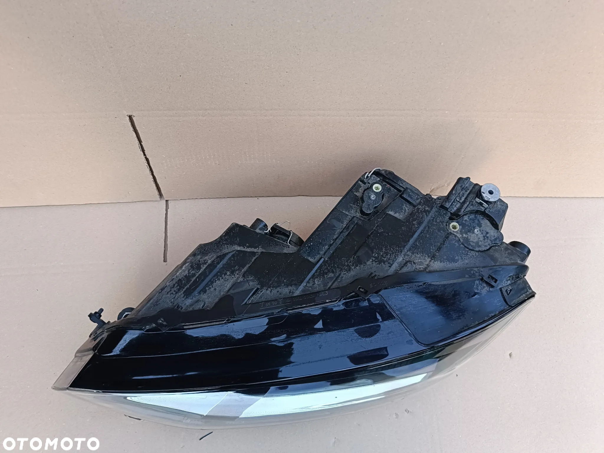 Lampa przednia lewa LED VW Sportsvan lift reflektor 517941005D - 2