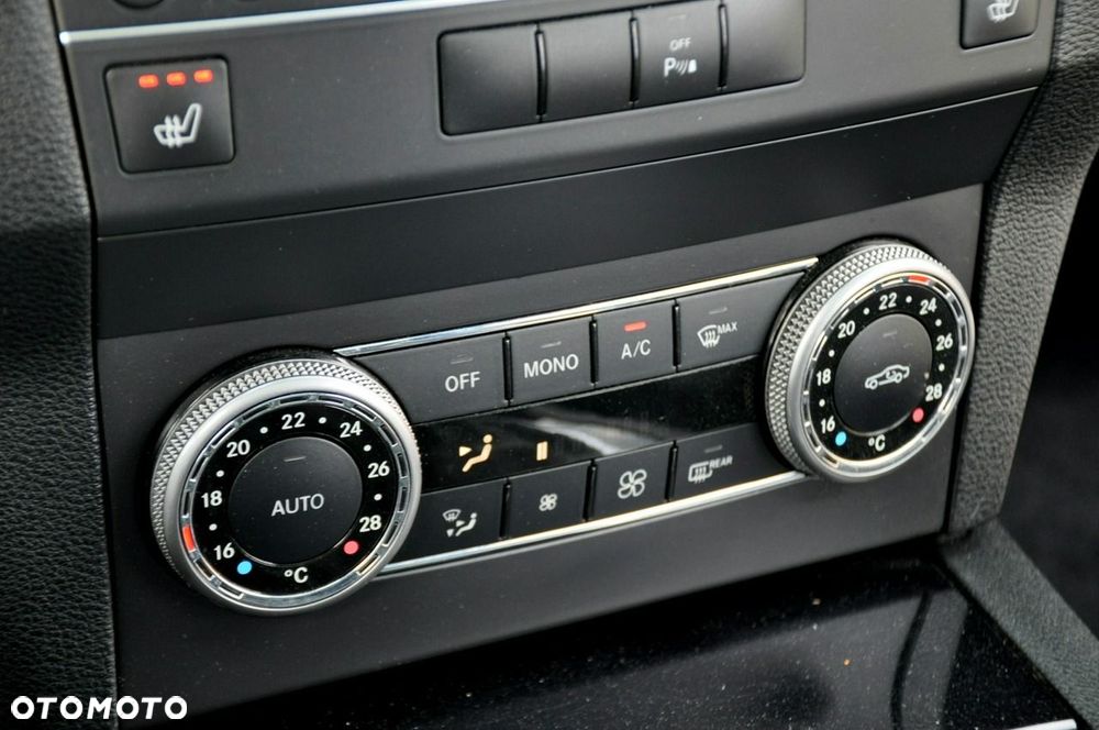 Mercedes-Benz GLK - 35