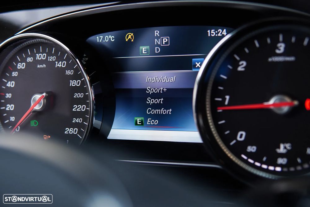 Mercedes-Benz E 220 d Avantgarde+ - 33