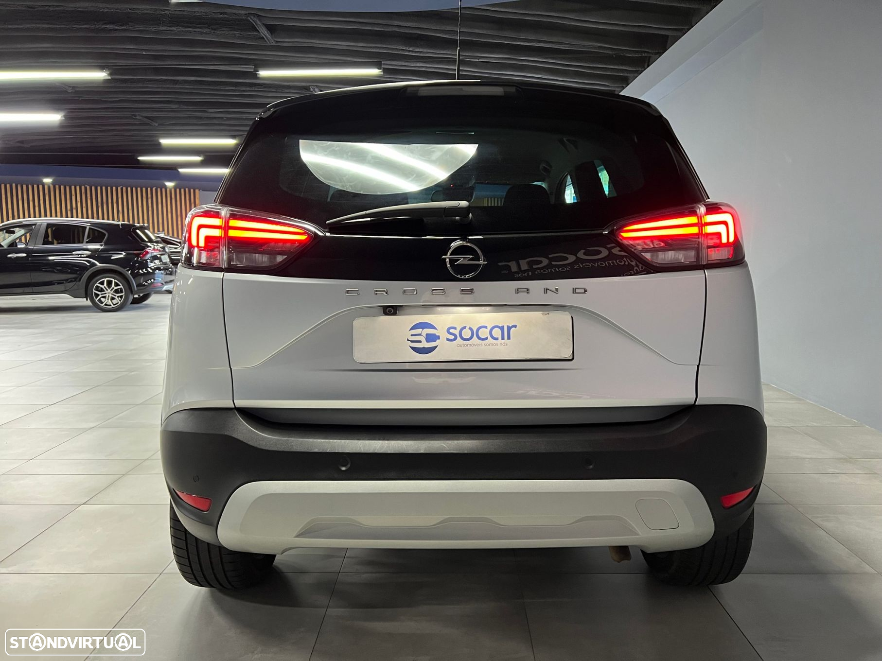 Opel Crossland 1.2 T Design & Tech - 9