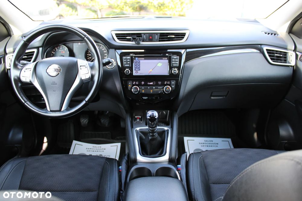 Nissan Qashqai 1.2 DIG-T TEKNA+ - 25