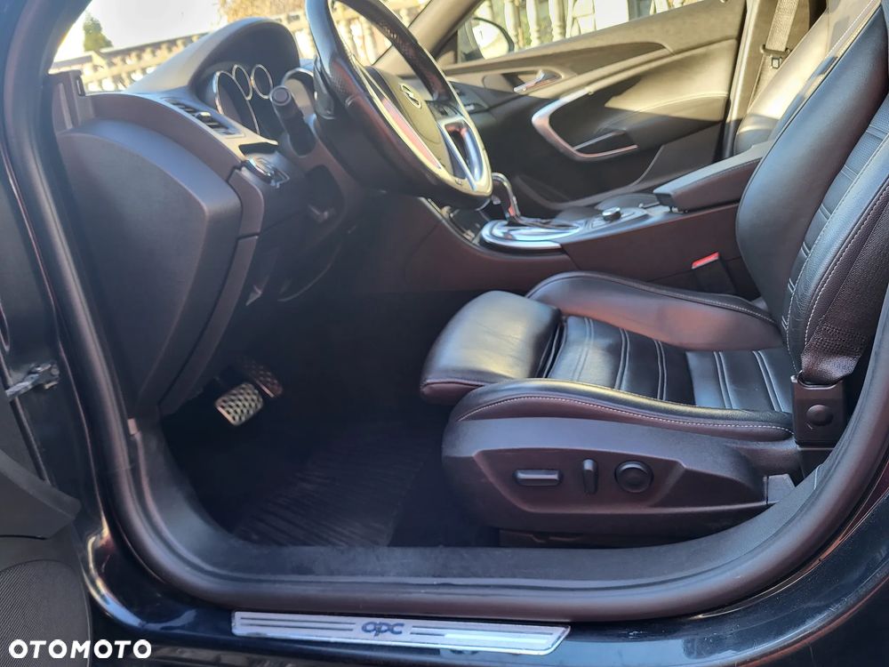 Opel Insignia 2.8 T V6 OPC - 16
