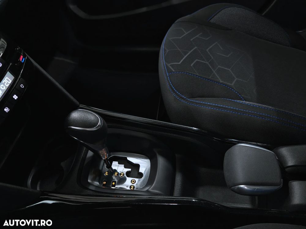 Peugeot 2008 PureTech 130 Stop&Start EAT6 Signature - 19