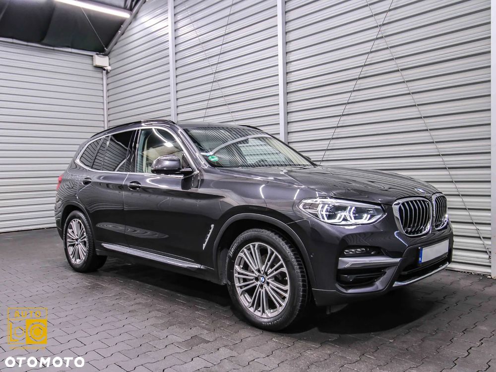 BMW X3 xDrive20i Luxury Line - 7