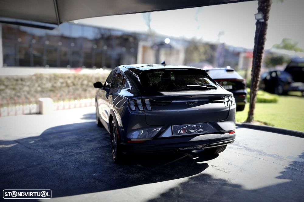 Ford Mustang Mach-E Standard - 8