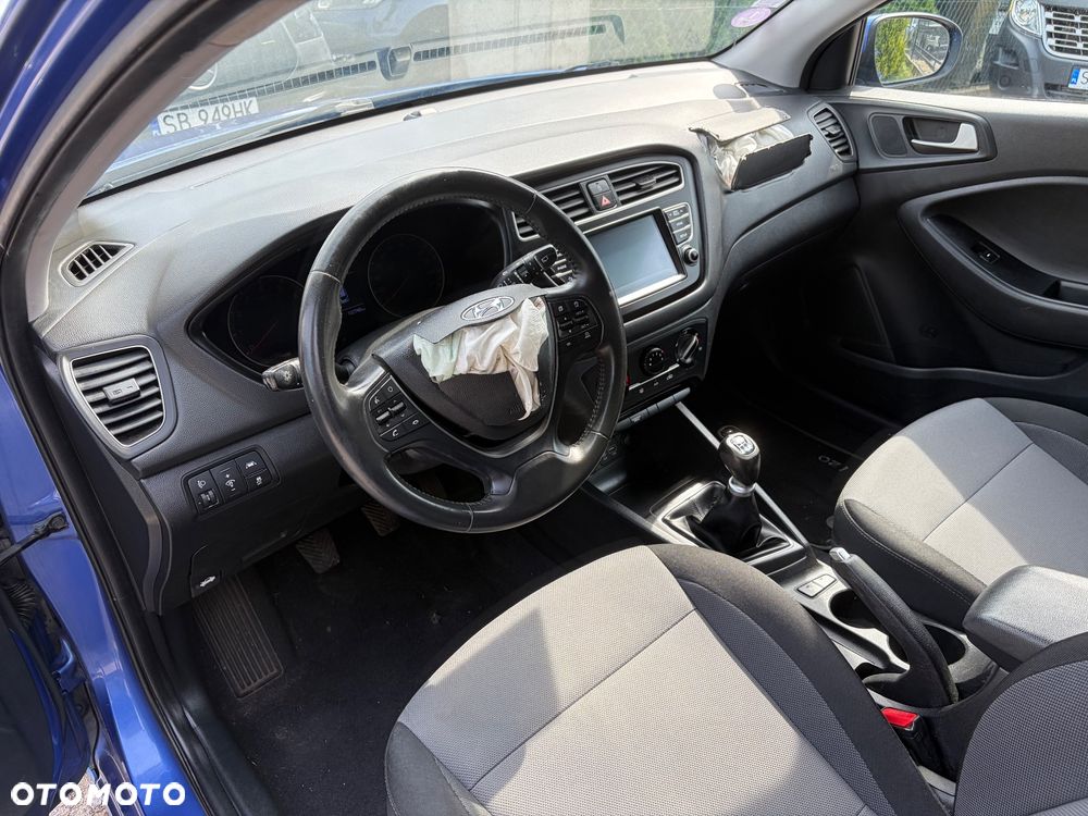 Hyundai i20 1.2 Passion Plus - 23