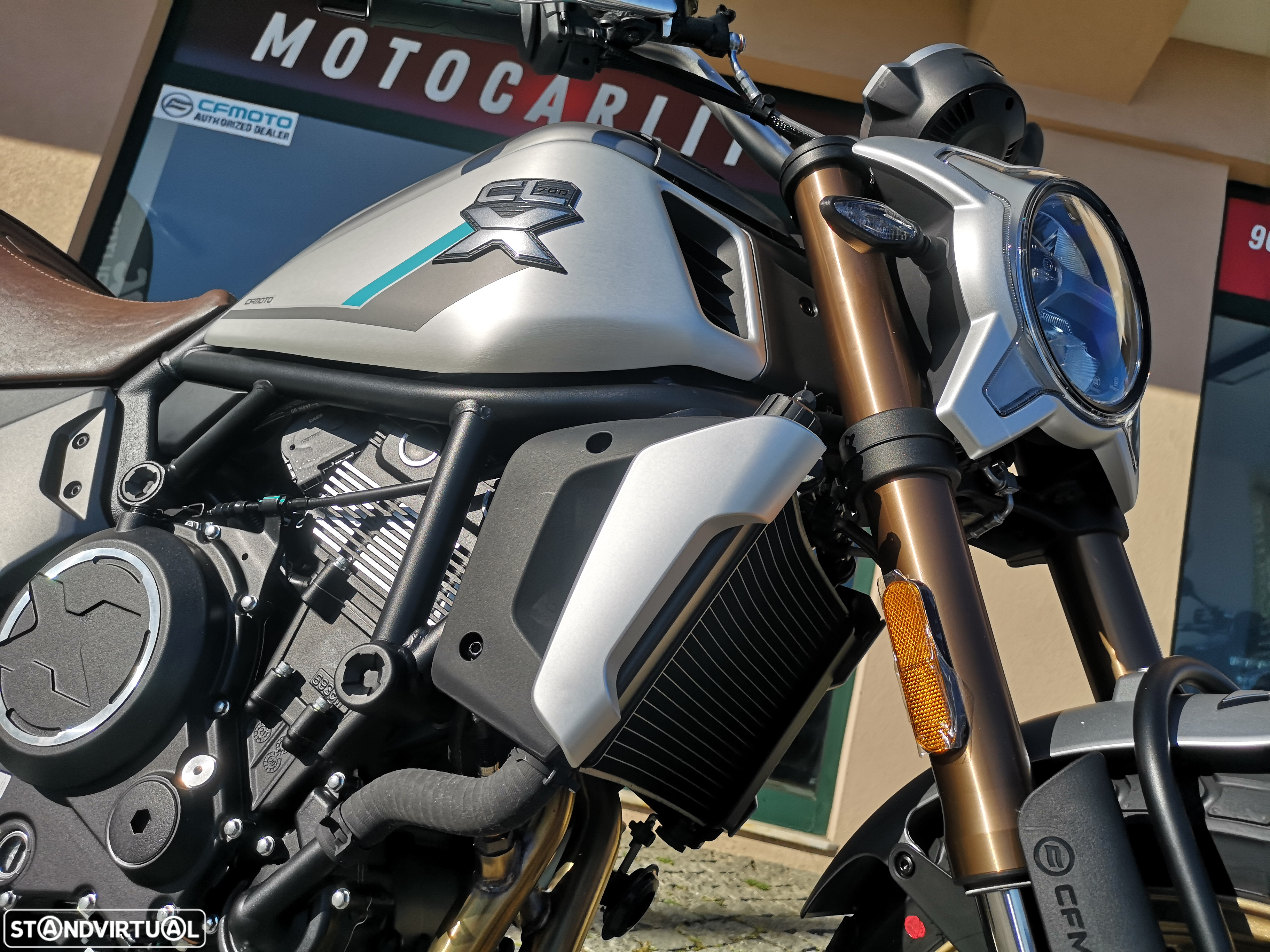 CF Moto 700CL-X Heritage Possib. A2 - 8