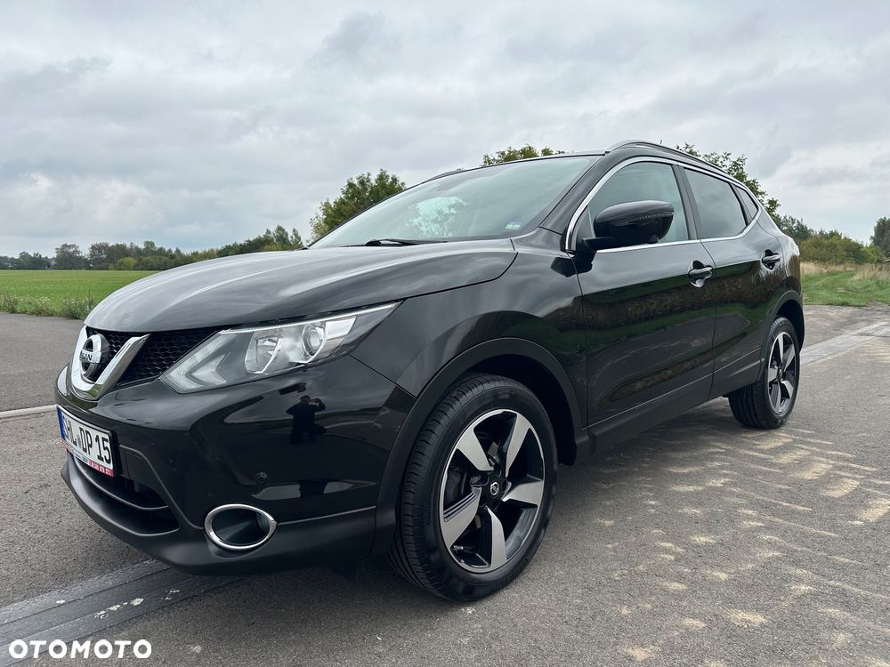 Nissan Qashqai 1.6 DIG-T Tekna - 1