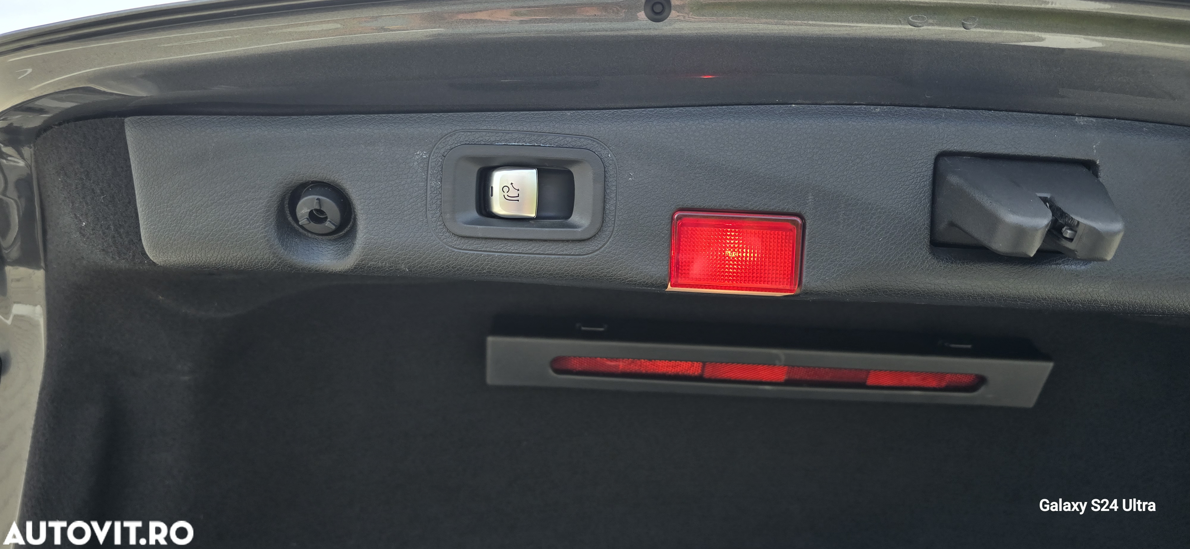 Mercedes-Benz E 350e 9G-TRONIC Avantgarde - 16