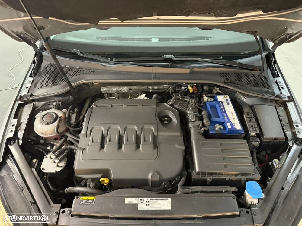 VW Golf Variant 1.6 TDi Confortline - 20