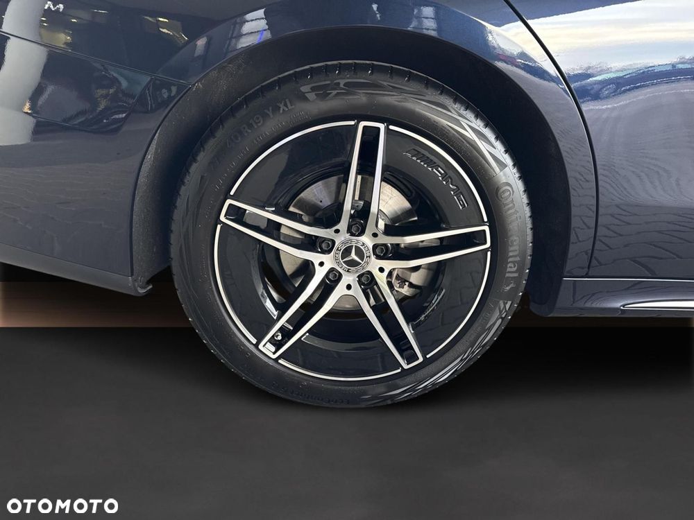 Mercedes-Benz Klasa E - 16