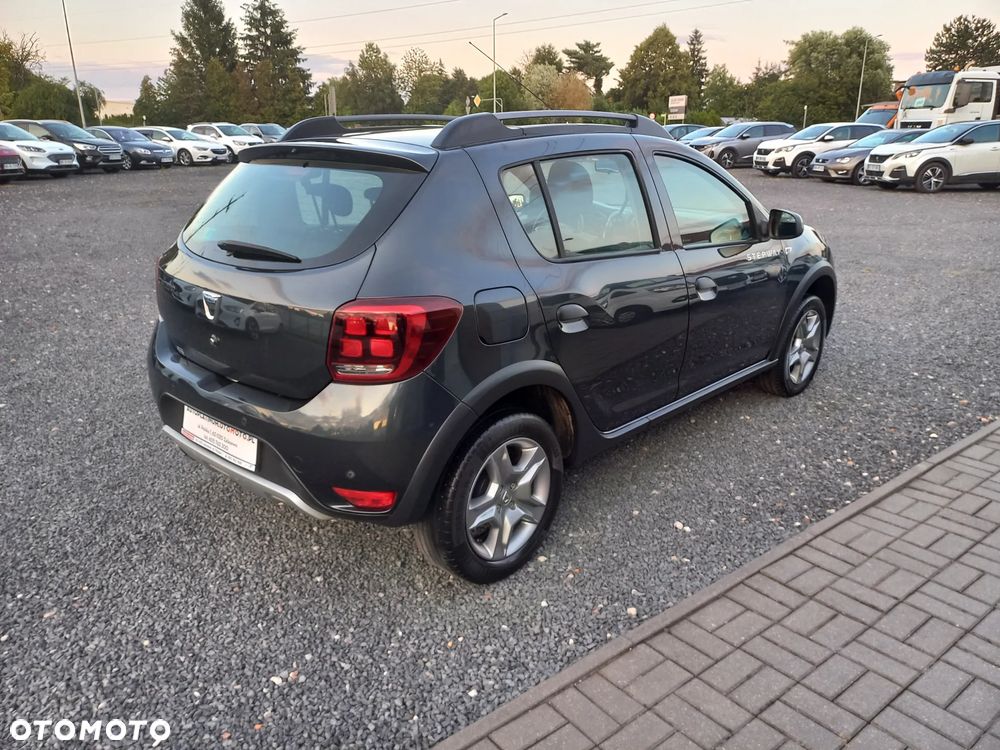 Dacia Sandero Stepway TCe 90 (S&S) Celebration - 6