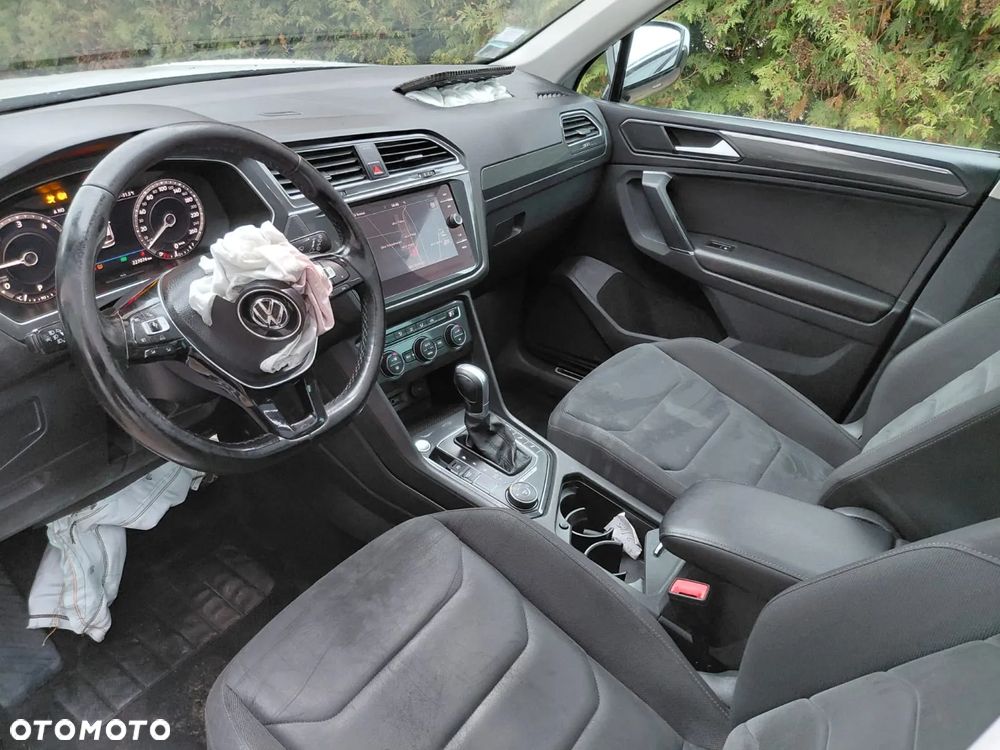 Volkswagen Tiguan - 27