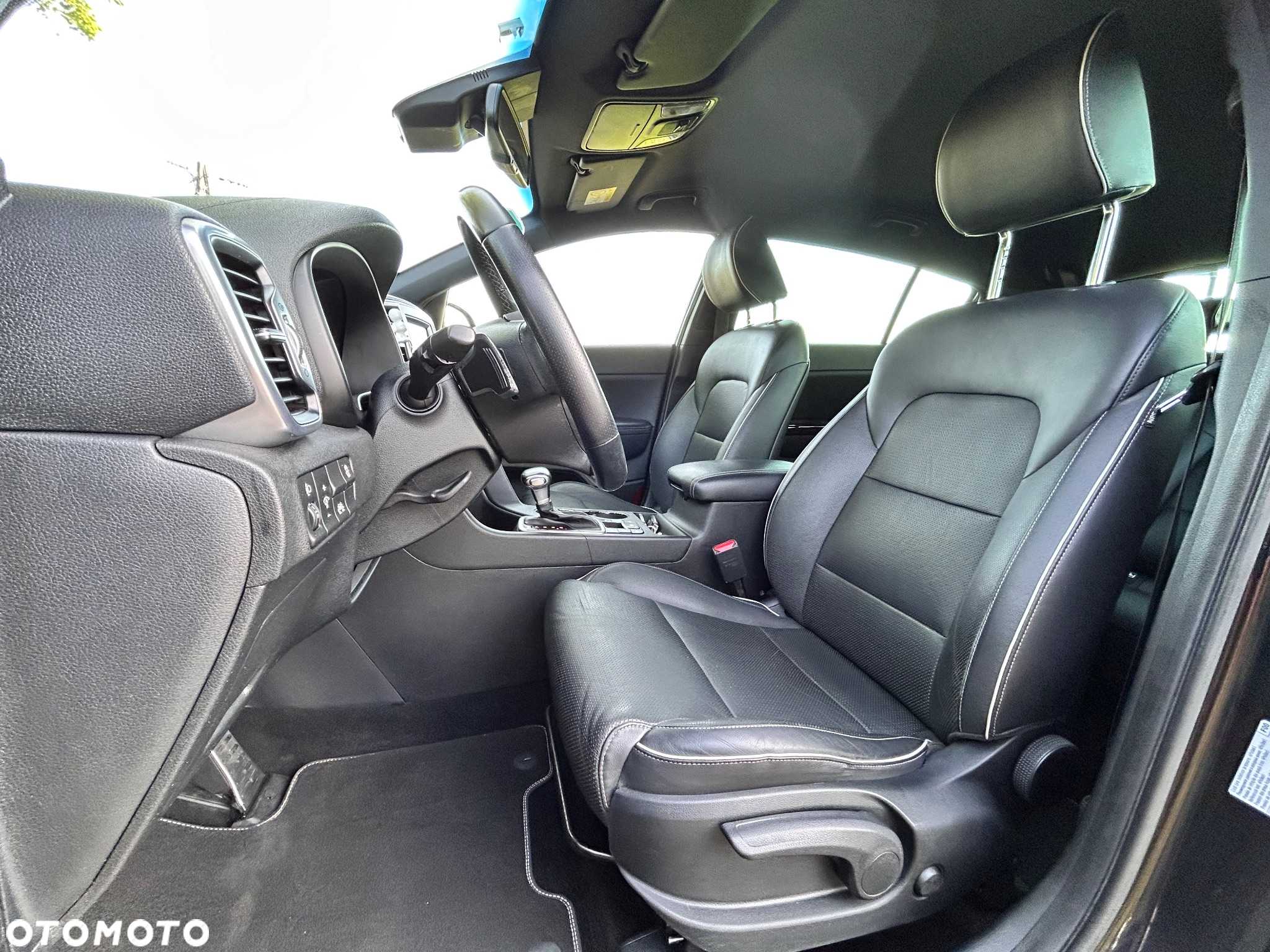 Kia Sportage 2.0 CRDI 4WD Automatik Spirit - 17