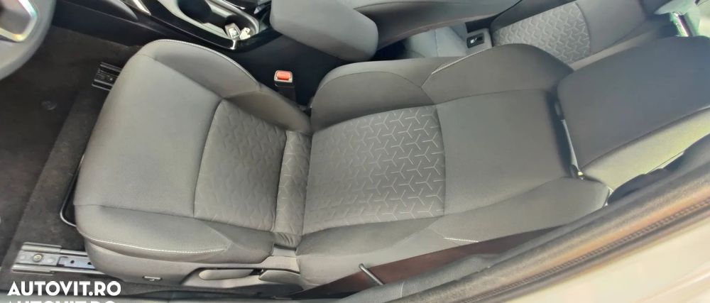 Toyota Corolla 1.8 HSD Dynamic - 12