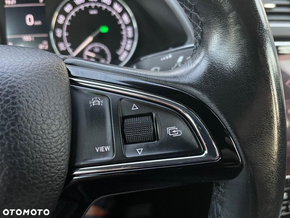 Skoda Superb 2.0 TDI Active DSG7 - 12