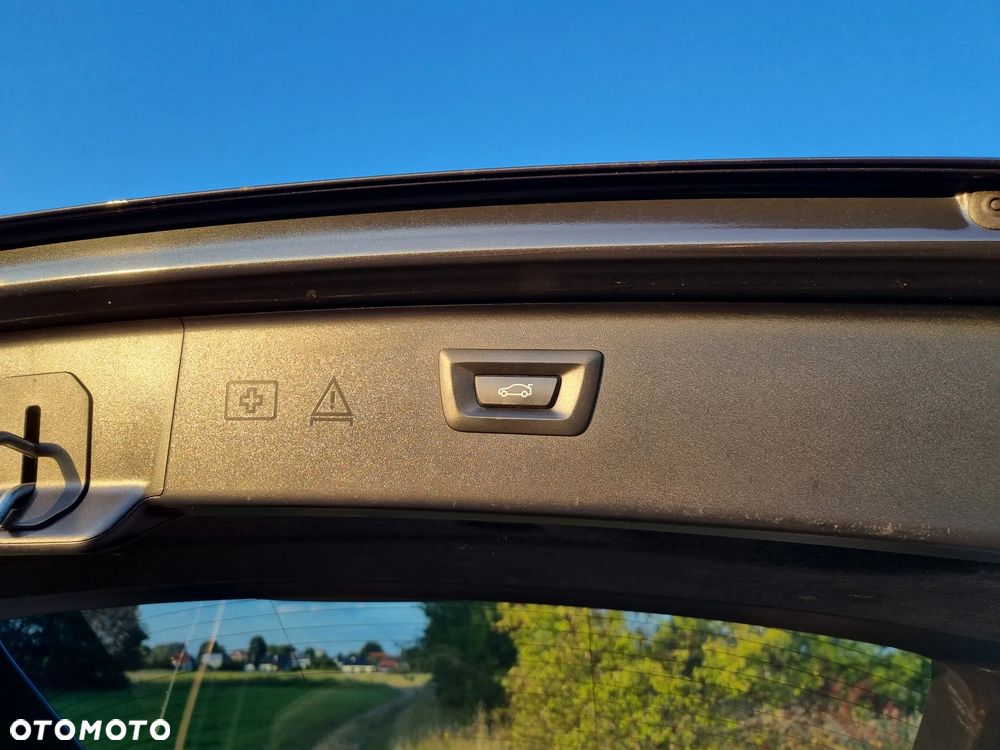 BMW Seria 5 530d xDrive - 15
