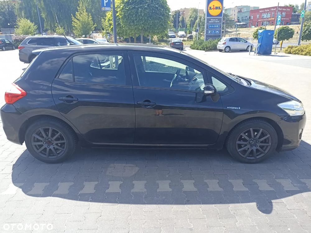 Toyota Auris 1.8 HSD Luna - 2