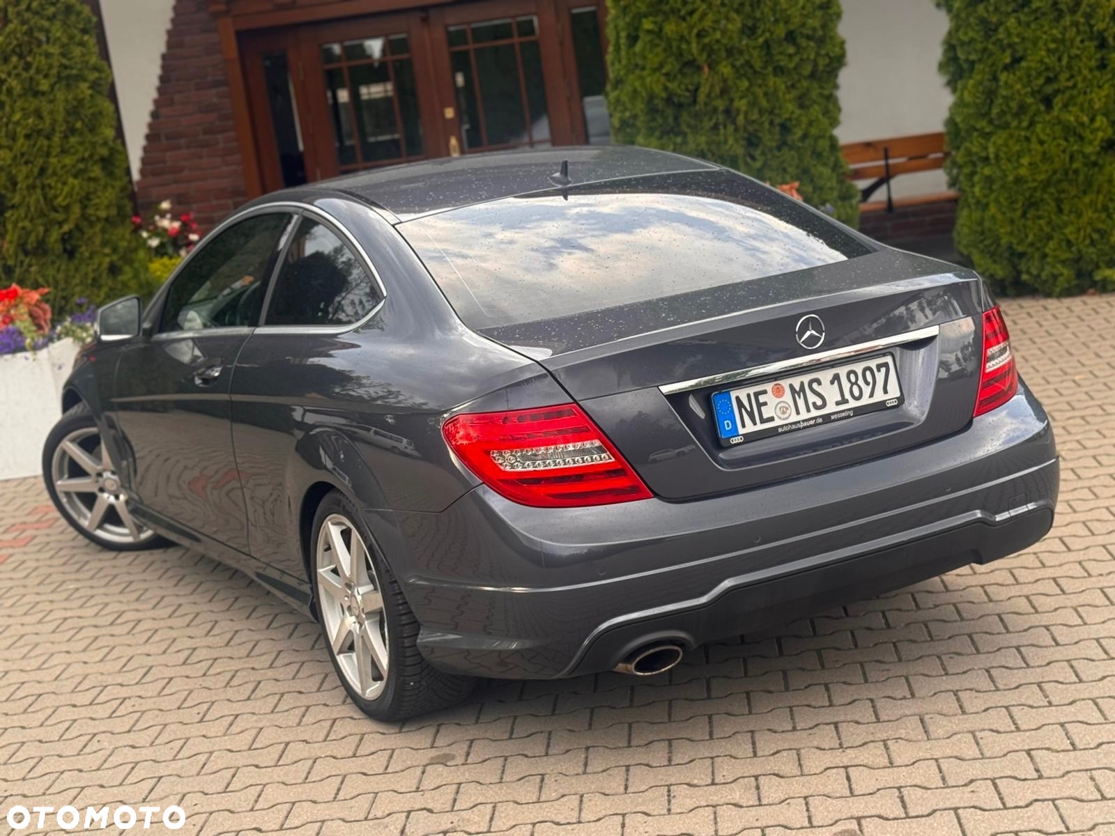 Mercedes-Benz Klasa C 180 AMG Line - 23