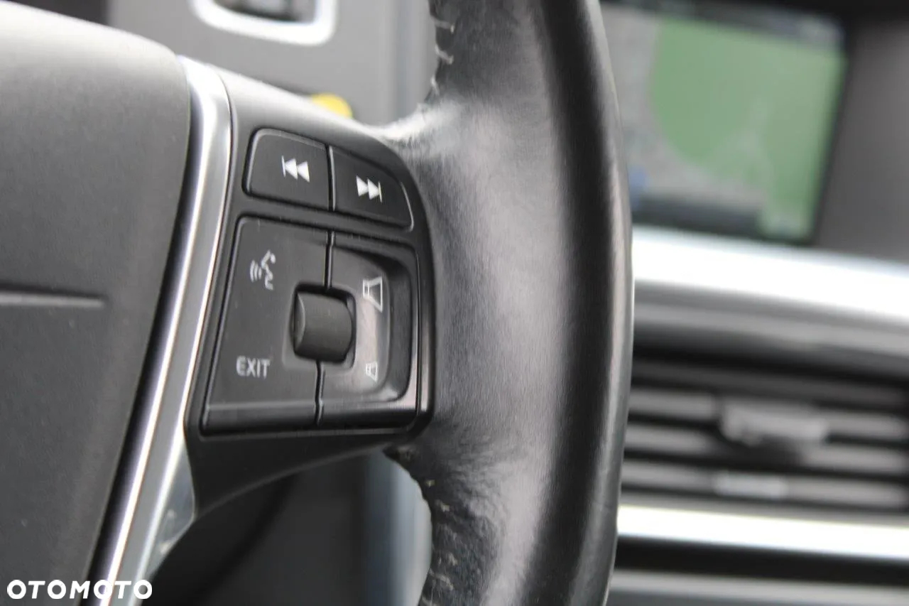 Volvo V60 D4 Summum - 24