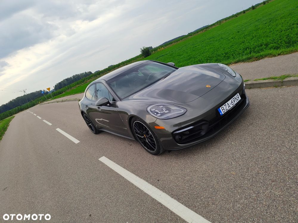 Porsche Panamera 4 Platinum Edition - 1