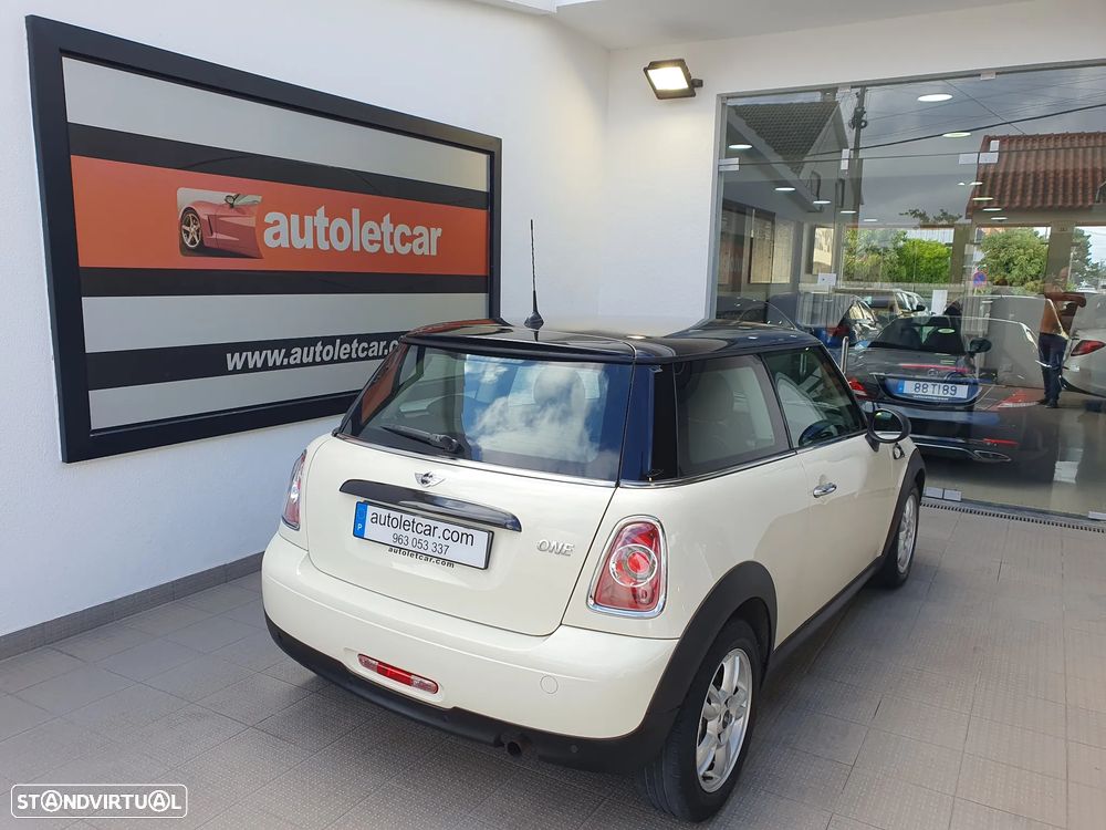 MINI 3 Portas One Aut. - 8