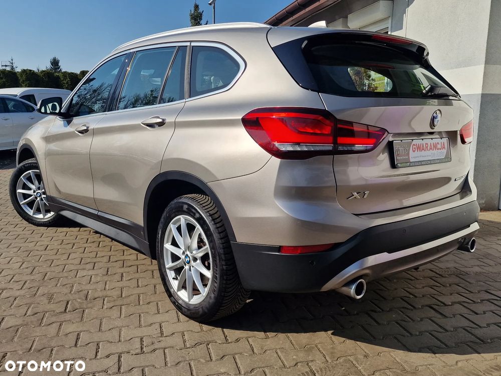 BMW X1 sDrive20i Advantage sport - 7