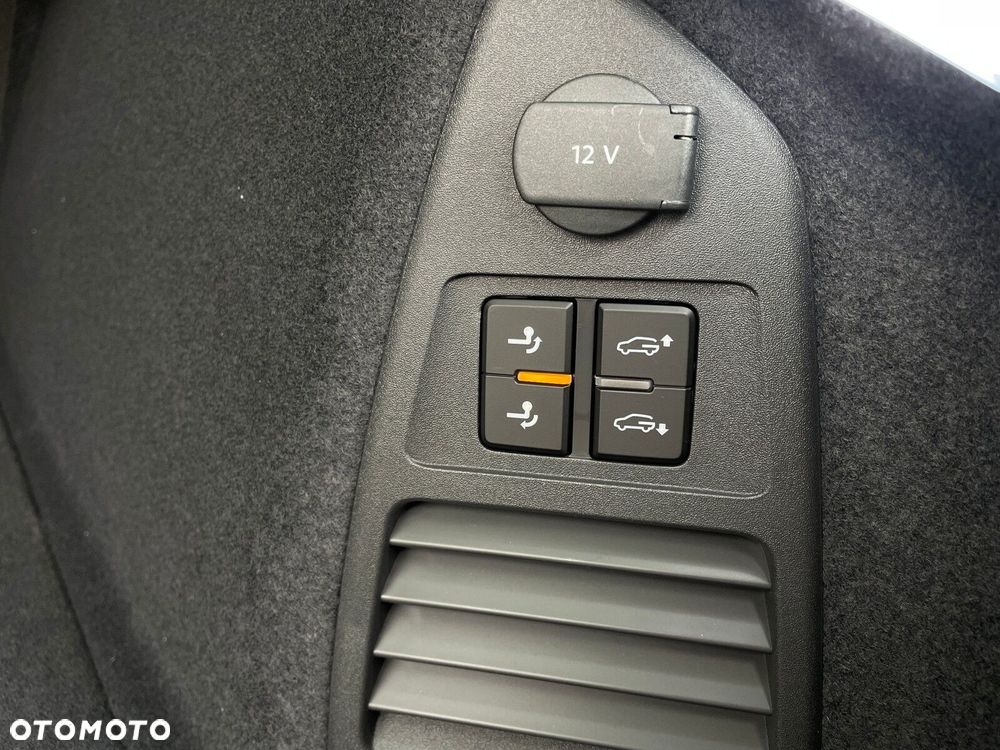 Volkswagen Touareg - 30