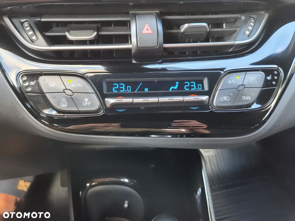 Toyota C-HR Business-Edition - 13