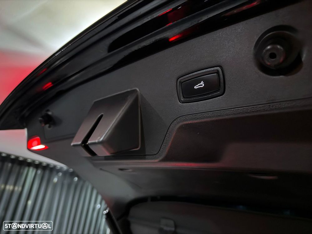 Porsche Panamera Sport Turismo 4 E-Hybrid - 37