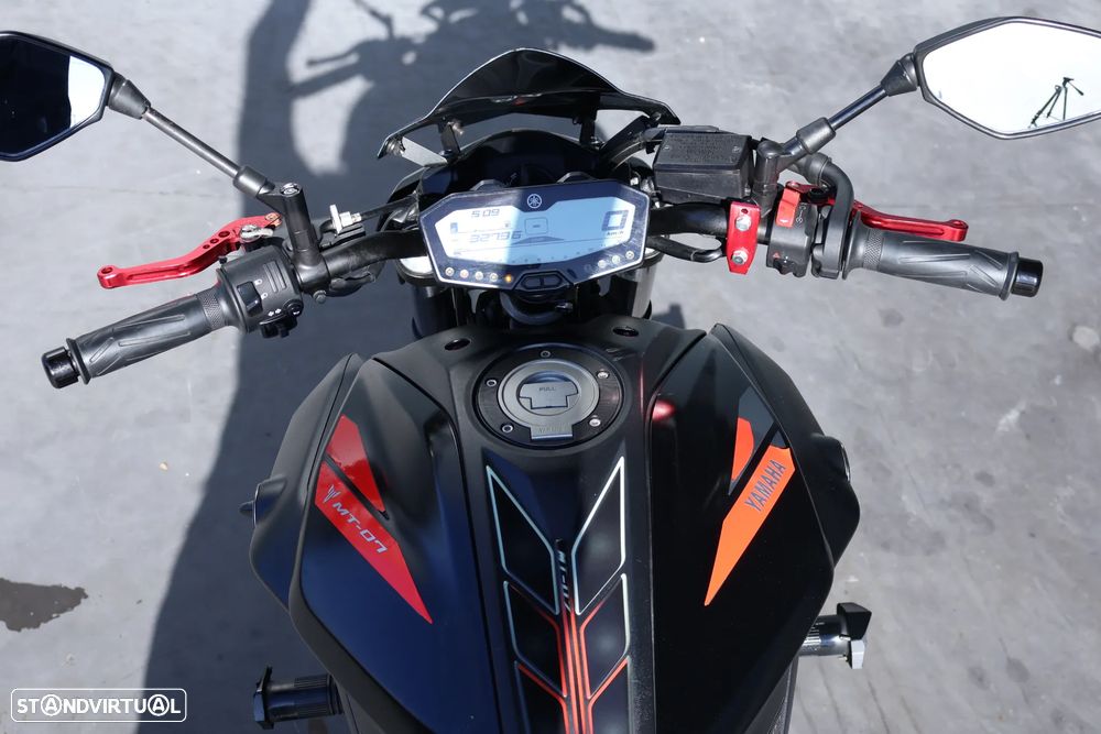 Yamaha MT-07 - 12