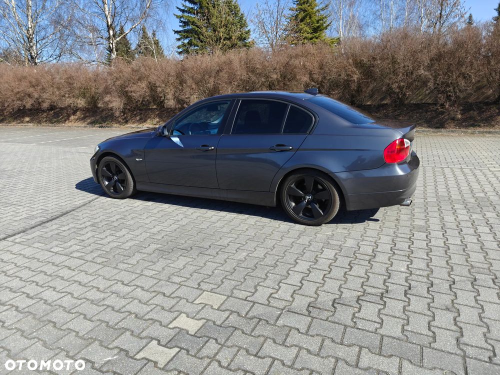 BMW Seria 3 320i - 3