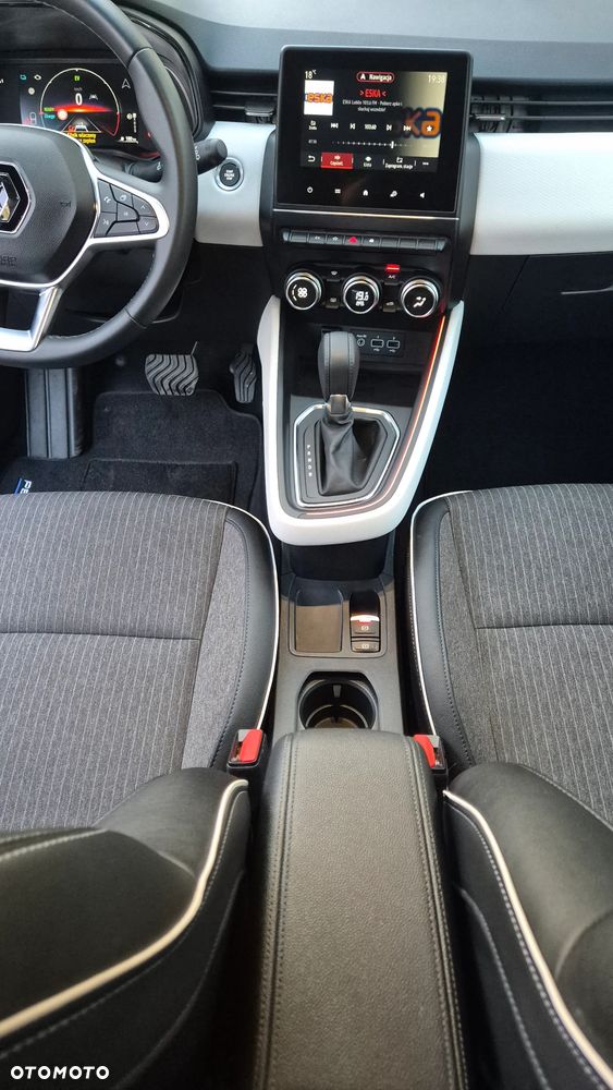Renault Clio 1.6 E-TECH Techno - 27