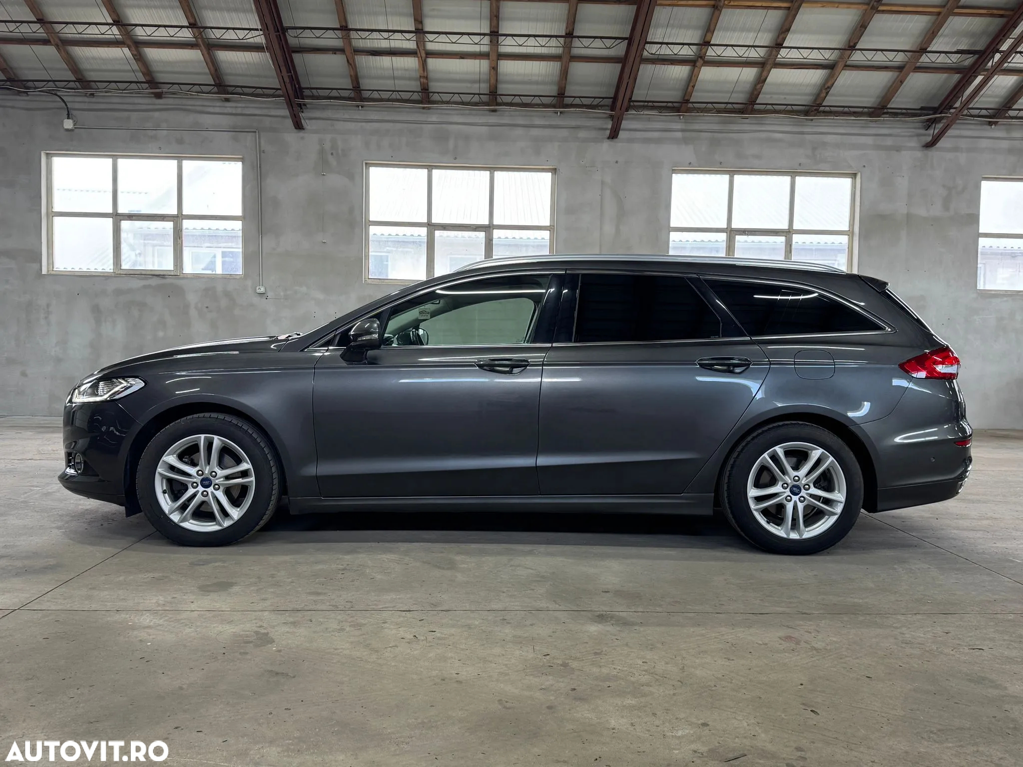 Ford Mondeo - 7