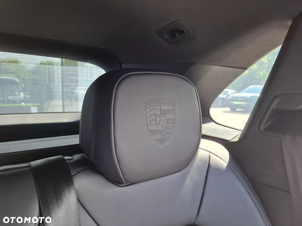 Porsche Cayenne GTS - 23