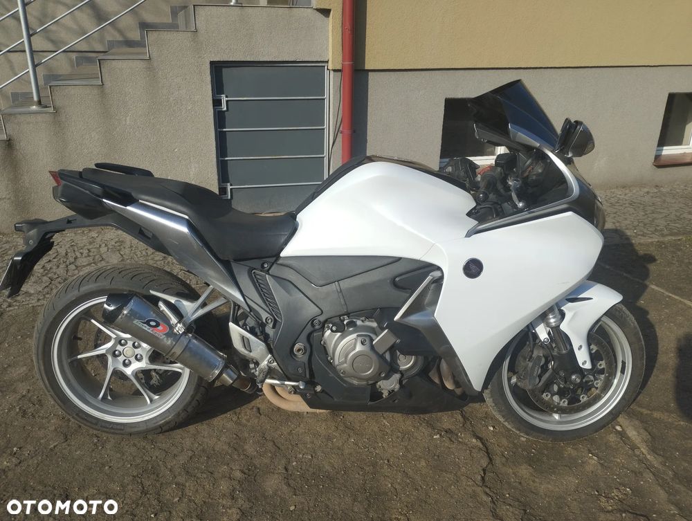 Honda VFR - 1