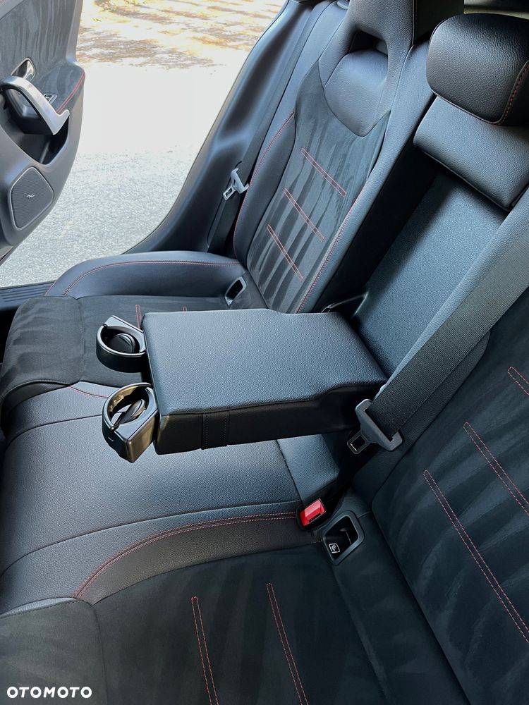 Mercedes-Benz CLA 220 d AMG Line 8G-DCT - 14