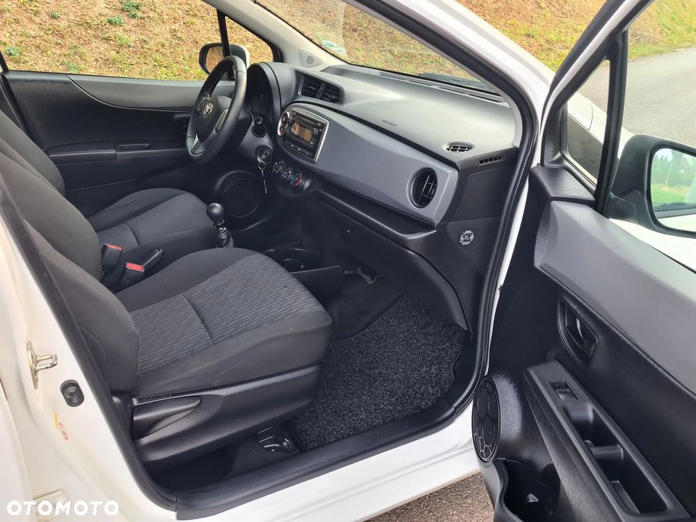 Toyota Yaris 1.33 VVT-i Life - 10