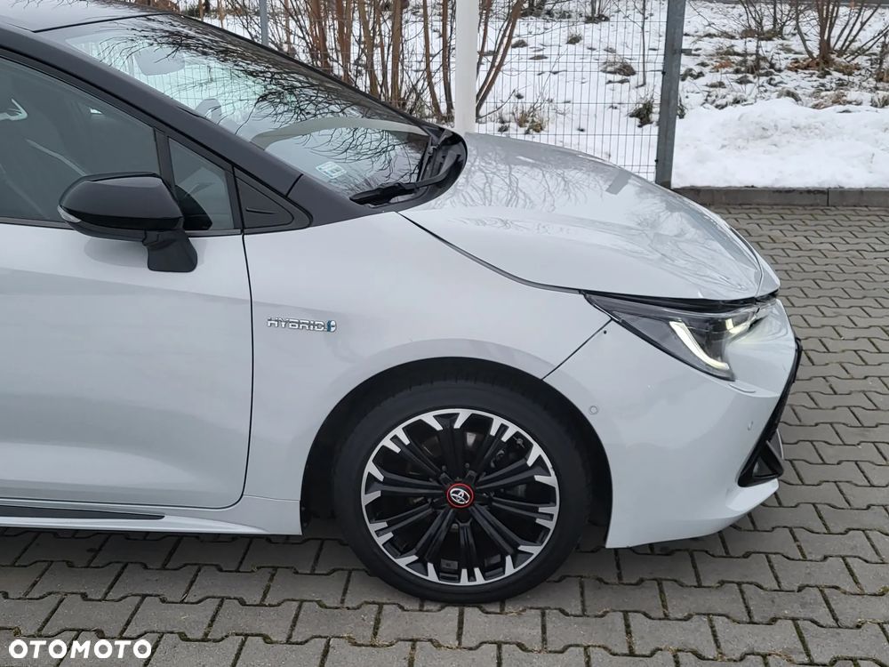 Toyota Corolla 1.8 Hybrid GR Sport - 32
