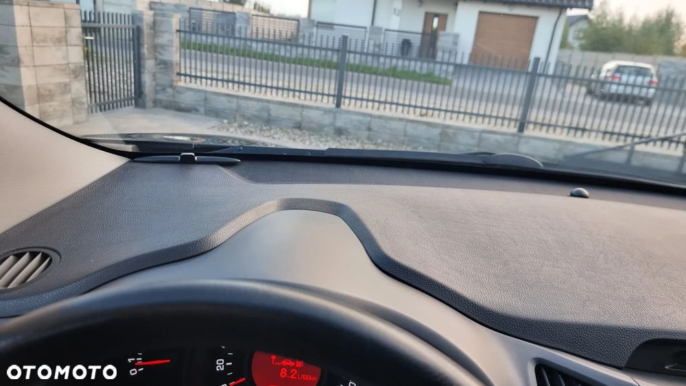 Kia Sportage 2.0 XL 2WD - 10