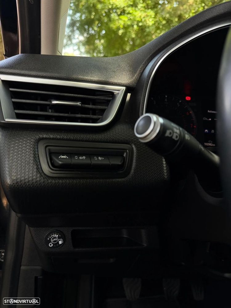Renault Clio 1.0 TCe Intens Bi-Fuel - 30